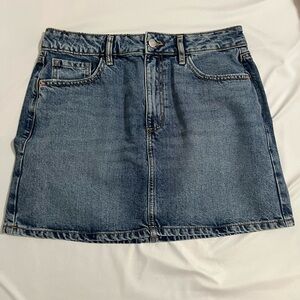 Dynamite skirt